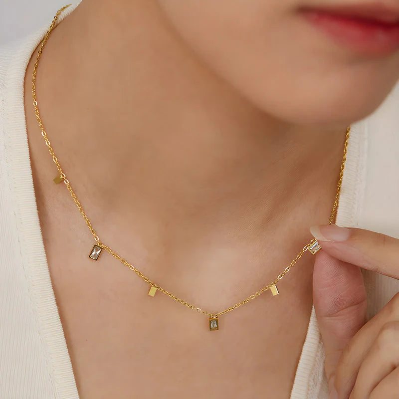 Premium Anti Tarnish Stainless Steel Jewellery for Everyday - Gold-Toned Geometric Necklace For Women