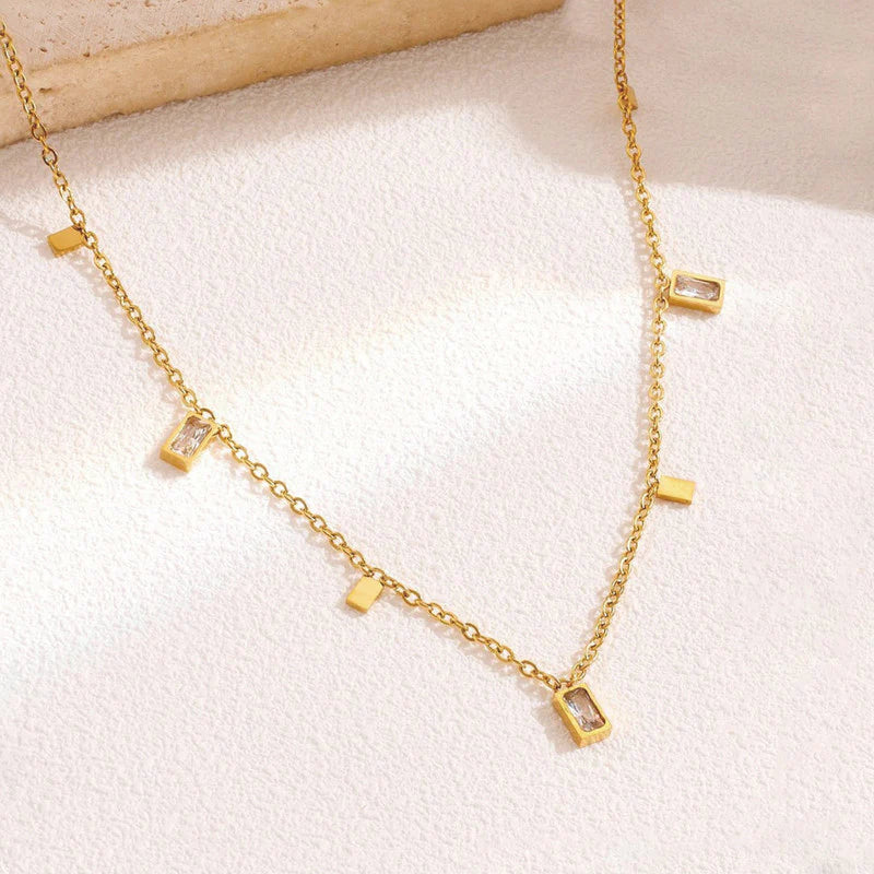 Premium Anti Tarnish Stainless Steel Jewellery for Everyday - Gold-Toned Geometric Necklace For Women