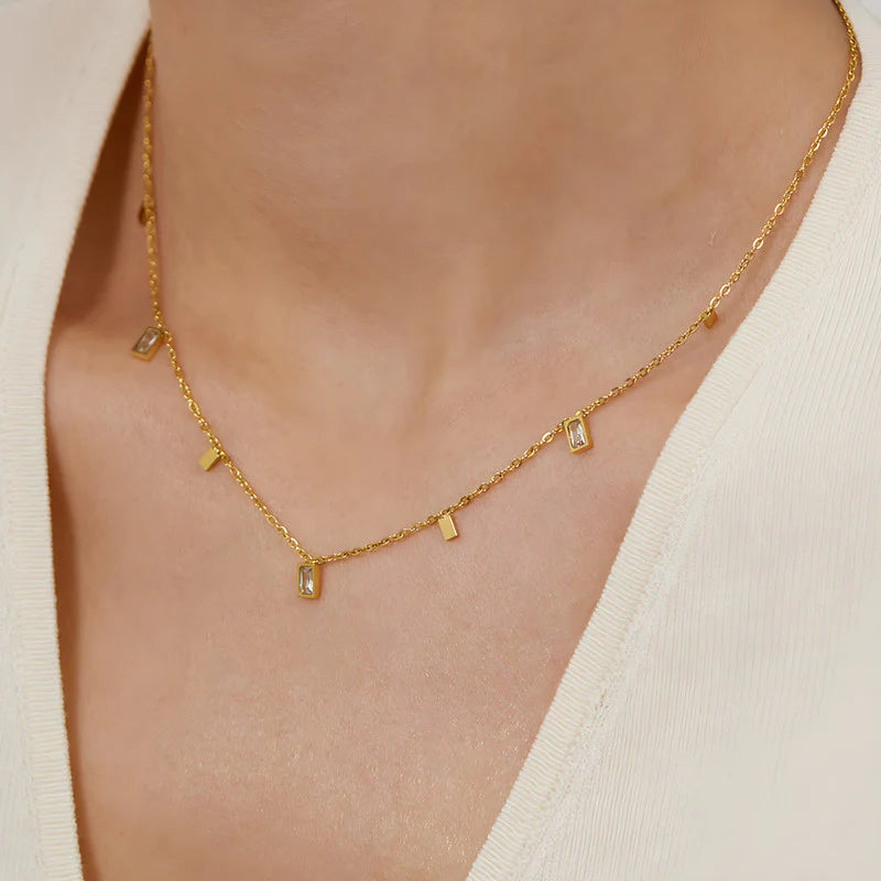 Premium Anti Tarnish Stainless Steel Jewellery for Everyday - Gold-Toned Geometric Necklace For Women
