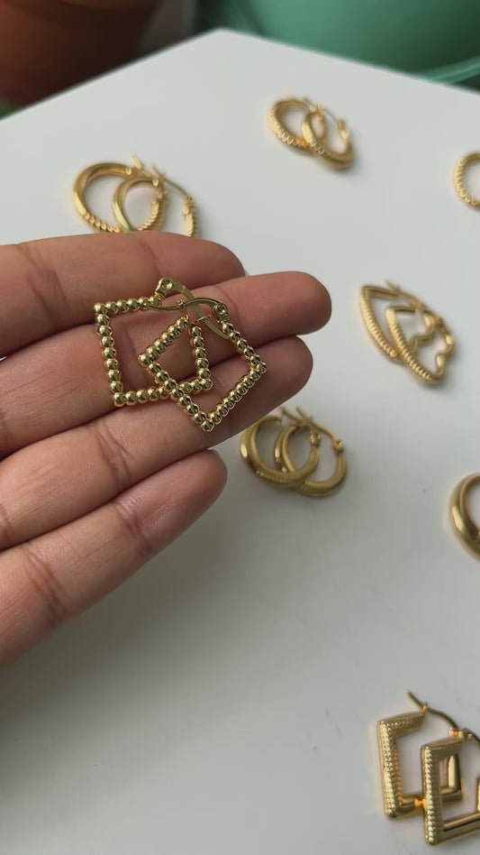Anti Tarnish Hoop Earring - Squary bubbly